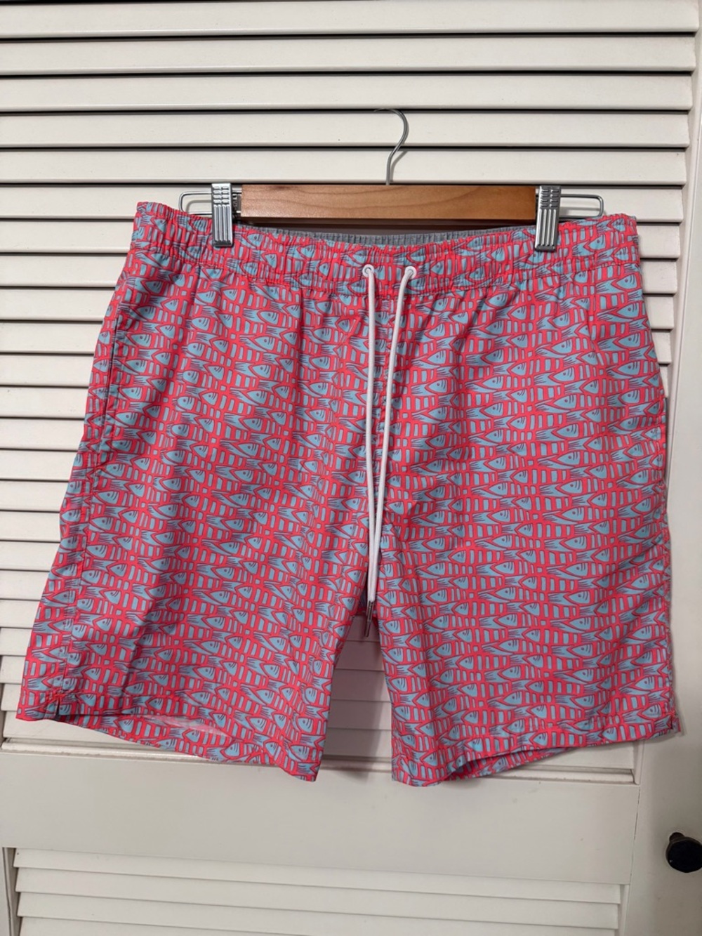 Bonobos Coral and Light Blue Fish Pattern Swim Trunks size Large